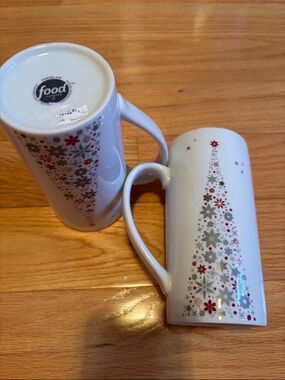 Food Network White Holiday Snowflake Tree Mugs
